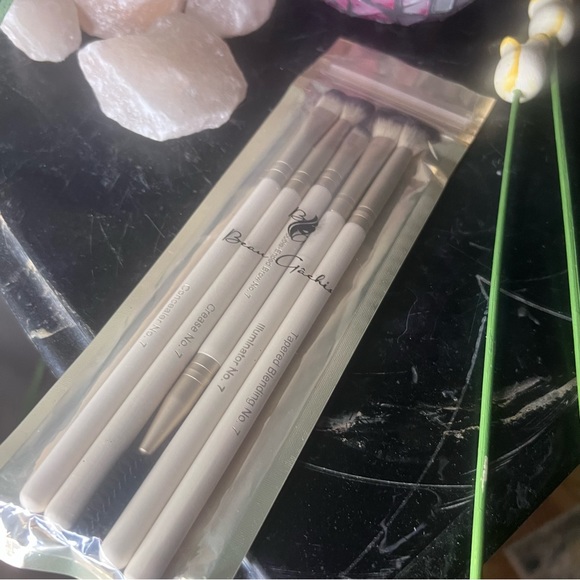 Beau Gâchis 5 Piece Eye Makeup Brush Set NWT - - Picture 8 of 11